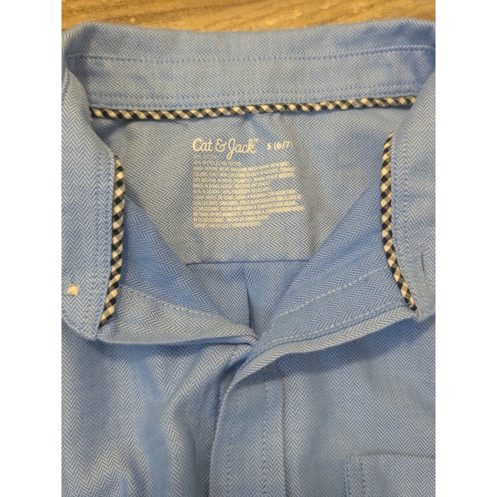 Cat & Jack Boys Button Down Shirt Bundle 6/7 - Picture 3 of 3